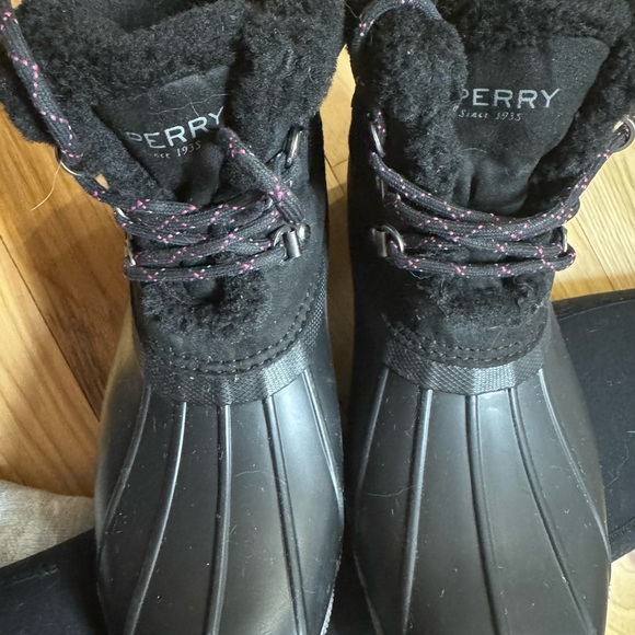 Cozy Black Faux Fur Boots - Picture 1 of 6